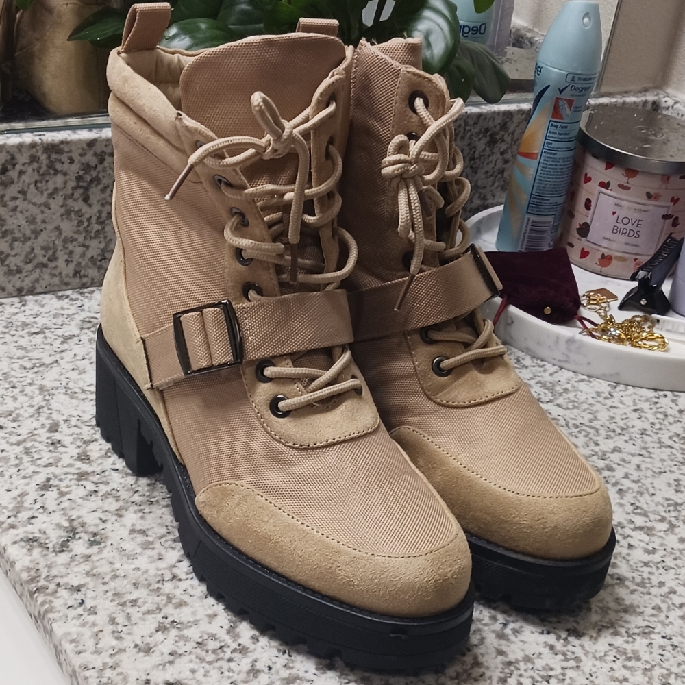 Tan Women Boots